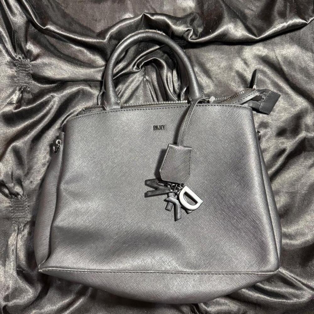 Dkny black leather handbag